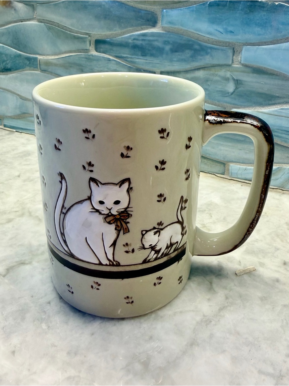 Vintage 80s Otagiri Japan Ceramic Coffee Mug White Cats Bows Floral Stoneware